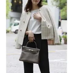 ツイードノーカラーダブルジャケット・テーパードパンツの2点セット