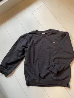 【Petit main】チェリー刺繍ダークグレー長袖トレーナー　130㎝