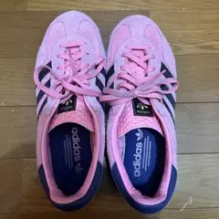adidasのサムネイル