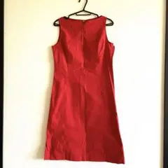 ⭐︎UNITED COLORS OF BENETTON⭐︎赤のノースリーブワンピースのサムネイル