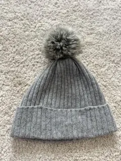 H&M グレー ポンポン付きニット帽 ワンサイズ