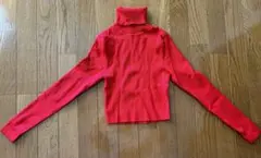 ZARA ザラ　赤色　ショート丈　タートルネック　長袖　セーター