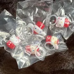 サンリオキャラクターズ いちごめじるしアクセサリー ガチャガチャ