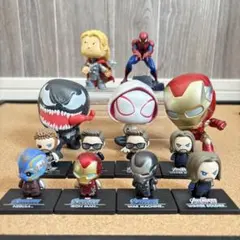 marvel アベンジャーズ　コレキャラ　カプキャラ　ガチャガチャ　まとめ売りのサムネイル