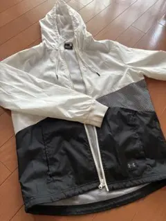 Under Armour ウィンドブレーカー MD