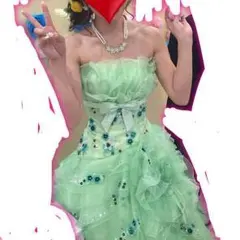 ミントグリーンカラードレス