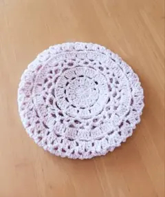 お花模様のベレー帽、帽子。