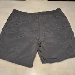 水着　グレー ショートパンツ