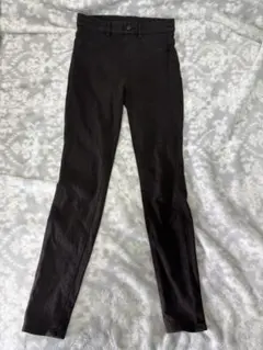 スキニーパンツ