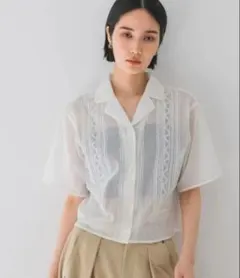 JEANASIS シシュウカイキンシアーシャツ　半袖 ホワイトのサムネイル