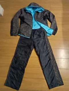 PUMA ストライプ柄 ウィンドブレーカー　上下 Sサイズ