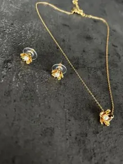 kate spade 花モチーフピアス&ネックレス