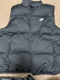 Nike 黒 ナイロン ダウンベスト
