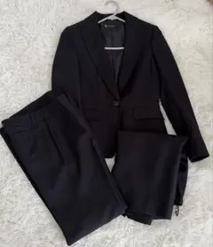 美品 リクルートスーツ 黒 7AR 3点セット　フォーマル