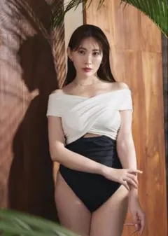 Herlipto 水着 2Way Cut-Out Ribbed Swimwearのサムネイル