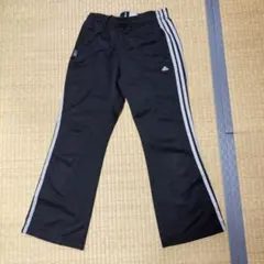 adidas トラックパンツ ジャージ上下 中古 裾補正ありのサムネイル