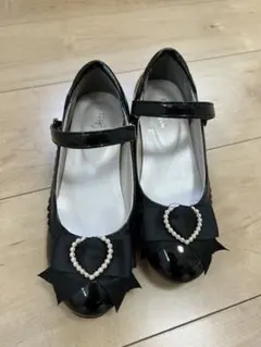 ブラックフォーマルシューズ ハート型パール装飾　20cm