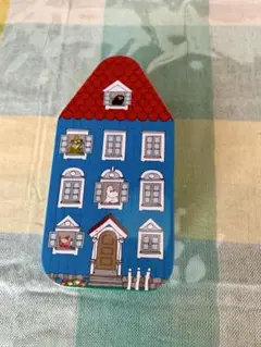 ムーミンキャラクター 小物入れ 青い家型