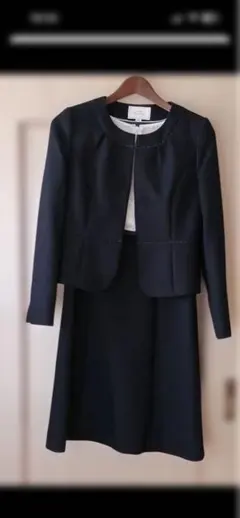 卒業式に　セレモニースーツ　フォーマルスーツ