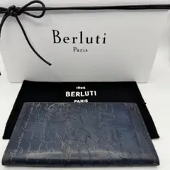 美品 ベルルッティ コアマキシ フラグメントケース カリグラフィ