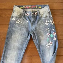 Item thumbnail for item 664c7ff9-f20d-49b1-8e2e-dd09f230055c