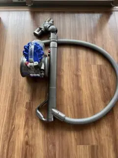 Dyson DC26 キャニスタークリーナー　フローリングタイプ Dyson DC26 キャニスタークリーナー フローリングタイプ - メルカリ