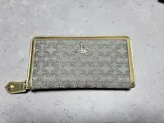ヴィヴィアンウエストウッド長財布