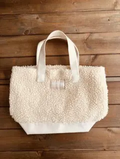 トート　バッグ　kippis キッピス　リンネル　白くま　ボアトートバッグ 付録