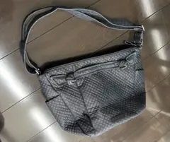 Vera Bradley ヴェラブラッドリー　ショルダーバッグ　黒のサムネイル