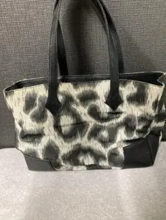 ヴィヴィアンウエストウッド　レオパード柄　トートバッグ