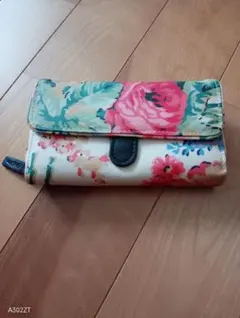 Cath Kidston フラワープリント 三つ折り財布