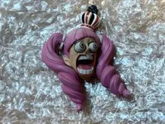 RofJ ワンピースビックリ顔マグネット　ペローナ