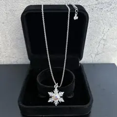 【美品】雪の結晶モチーフネックレス/ディズニーリゾート