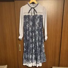 アクシーズファム　ブルー花柄ワンピース