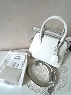 Maison Margiela 5AC ミニ バッグ ホワイトメゾンマルジェラのサムネイル