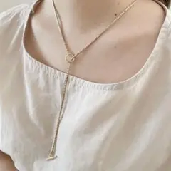 ロングチェーンネックレス