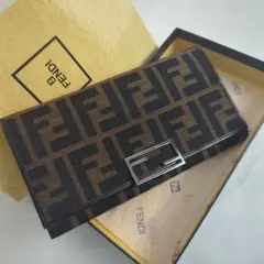 【新品 未使用級】FENDI フェンディ マンマ ズッカ FFロゴ 折り 長財布