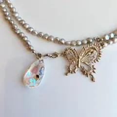KAORU ネックレス　蝶　パールネックレス　ロングのサムネイル