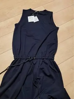 ノースリーブワンピースのサムネイル