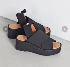 【新品】Au BANNISTER エラスティッククロスウェッジサンダルのサムネイル