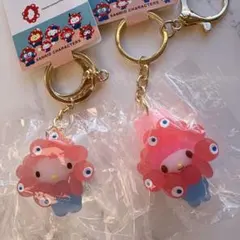 マイメロディとハローキティ　クリアカラーキーホルダー