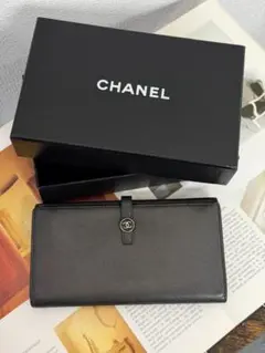 【極美品❢】CHANEL シャネル 財布（箱付き）