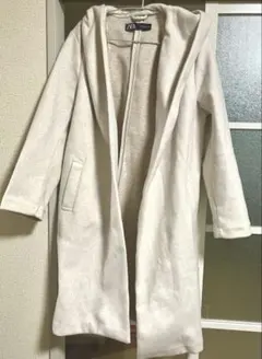 ZARA フード付きホワイトロングコート