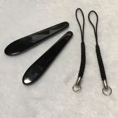 帯飾りプレート&根付け紐　2本ずつセット(ブラックプレート&黒紐)銀色金具