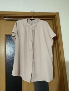 GU スタンドカラー ブラウス