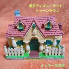 ディズニートゥーンタウン陶器小物入れ　ミニーのお家 ディズニートゥーンタウン陶器小物入れ ミニーのお家 - メルカリ