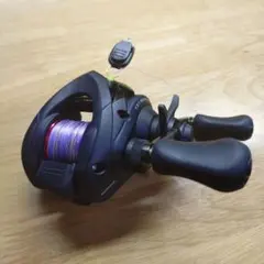 バスライズベイトリール 右ハンドル 黒/青 ベイトリール 右ハンドル 両軸リール 黒 青 ブルー ブラックバス