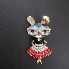 ブローチ キラキラのうさぎのブローチ 北欧 レトロ