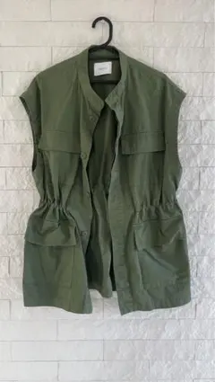 Discoat☆ミリタリーベスト　試着のみ