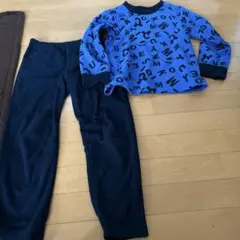UNIQLO キッズ用長袖パジャマセット　フリースミッキー柄M 140？130?